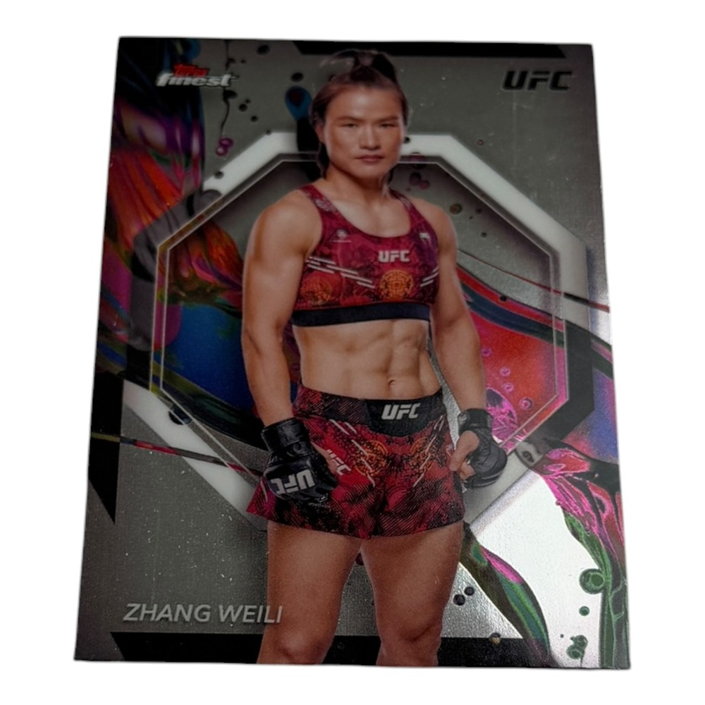 2024 Topps Finest UFC Zhang Weili #17 Common Refractor Chrome Trading Card
